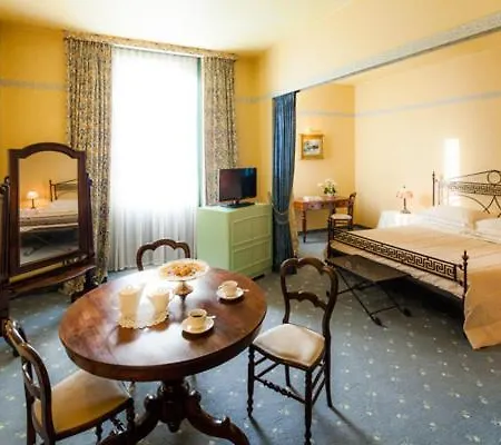 Cosmo Torri Hotell