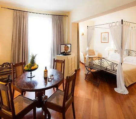 Hotel Cosmo Torri