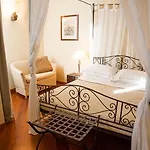Cosmo Torri Hotel